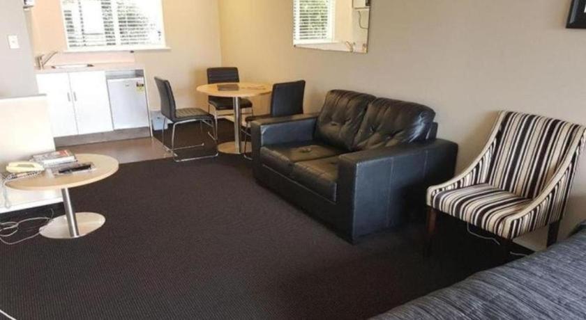 Motel Christchurch Motel 4*