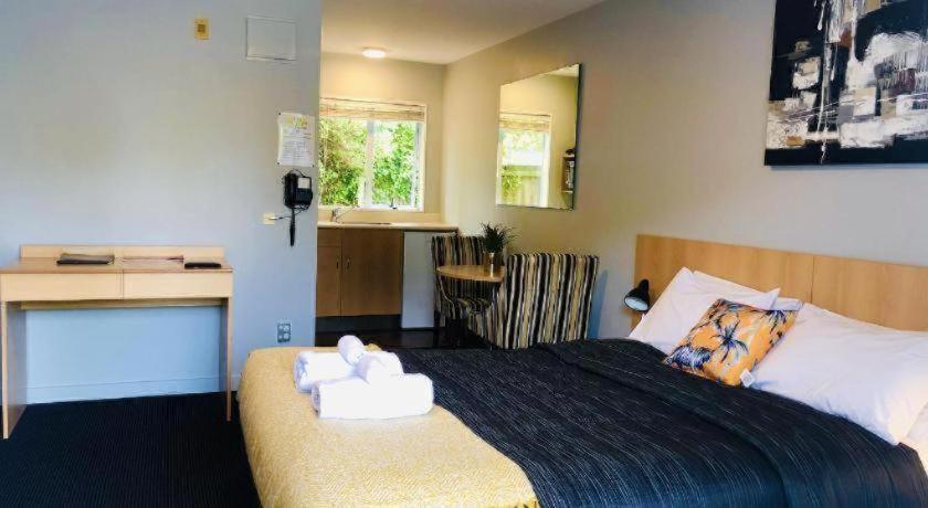 Christchurch Motel 4*
